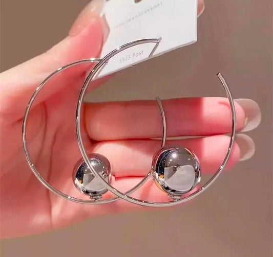 Exaggerated Ear Ring Fashion Elegant Three-dimensional Glossy
